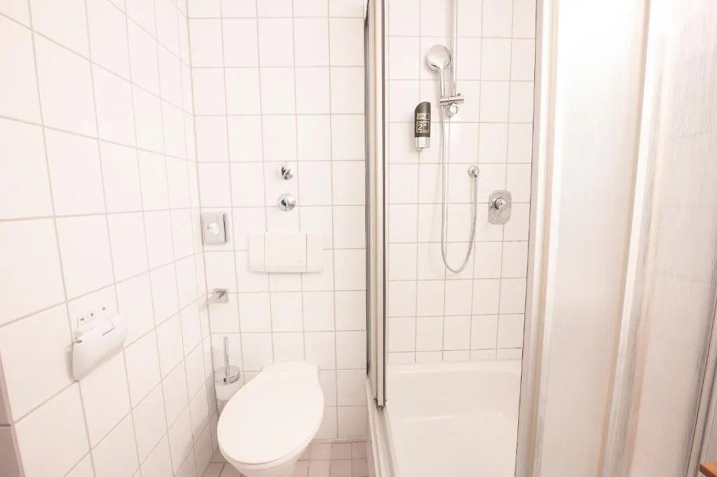 Einzelzimmer — Hotel Astoria am Urachplatz