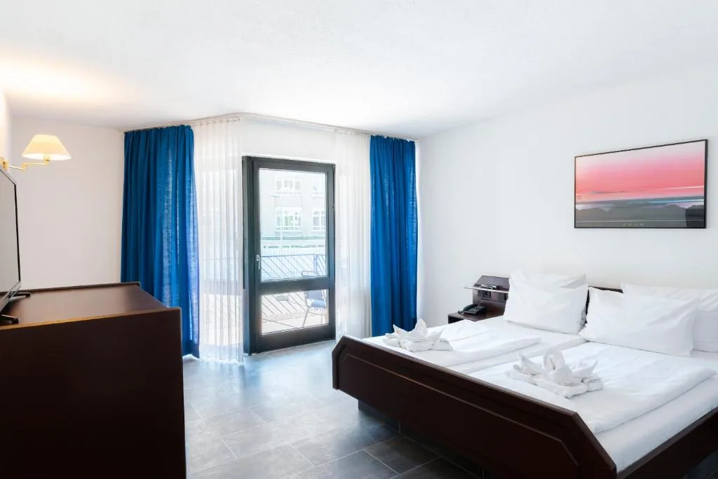 Hotel Astoria am Urachplatz — Foto 12